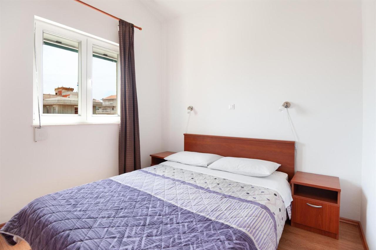 Apartments Lumaduma Трогир Экстерьер фото