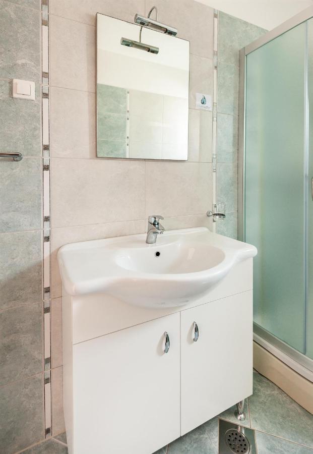Apartments Lumaduma Трогир Экстерьер фото