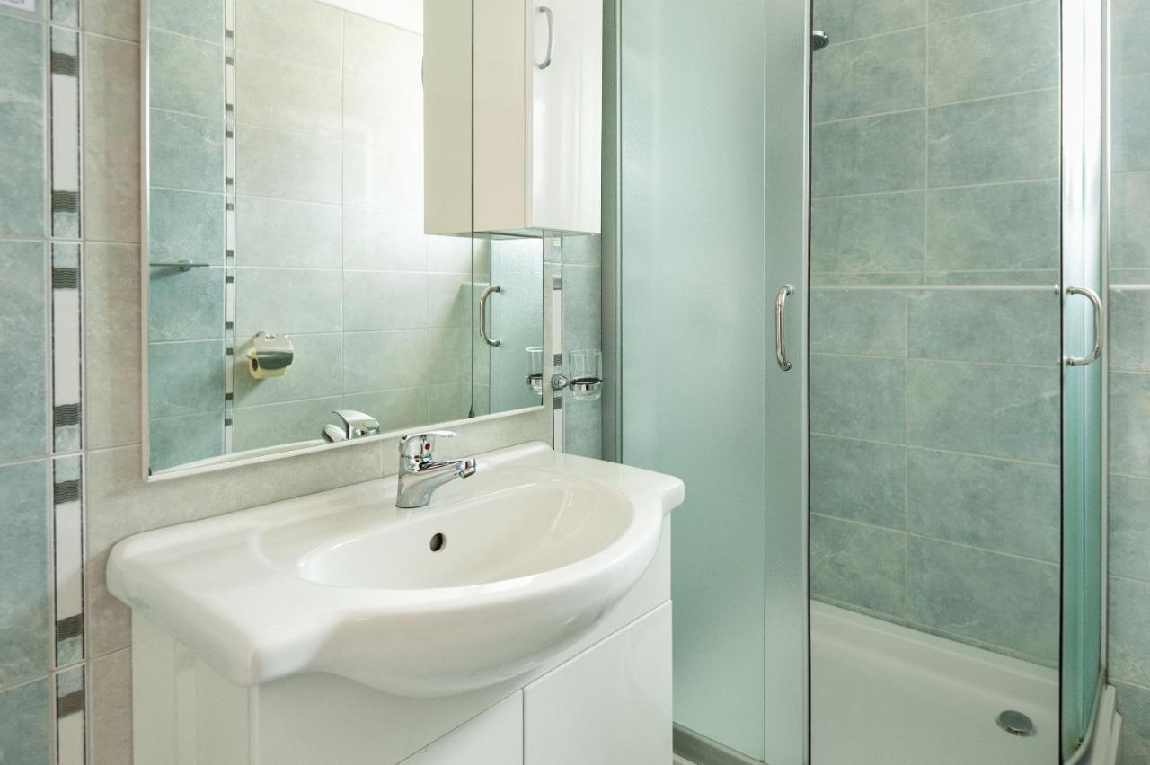 Apartments Lumaduma Трогир Экстерьер фото