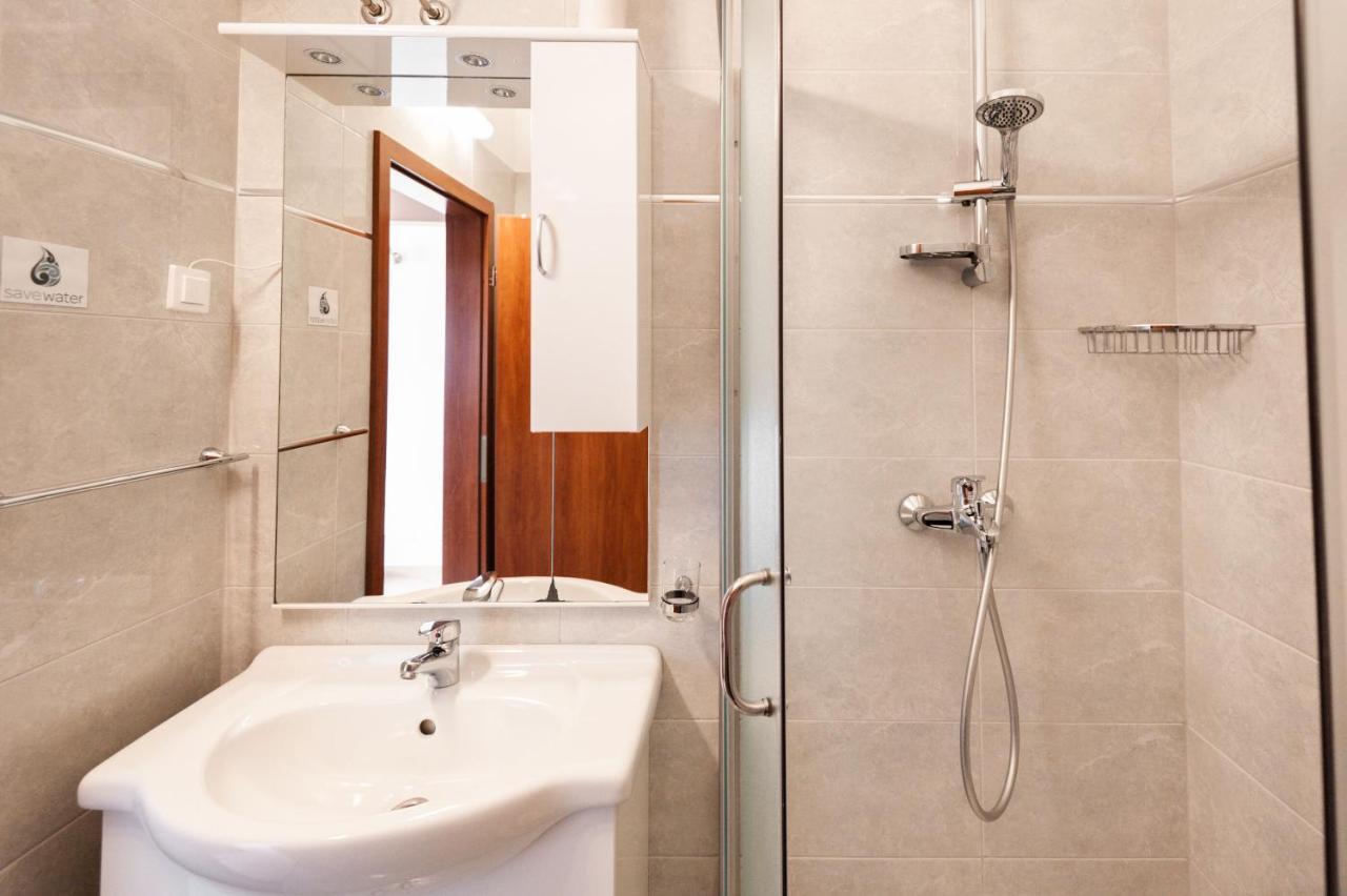 Apartments Lumaduma Трогир Экстерьер фото