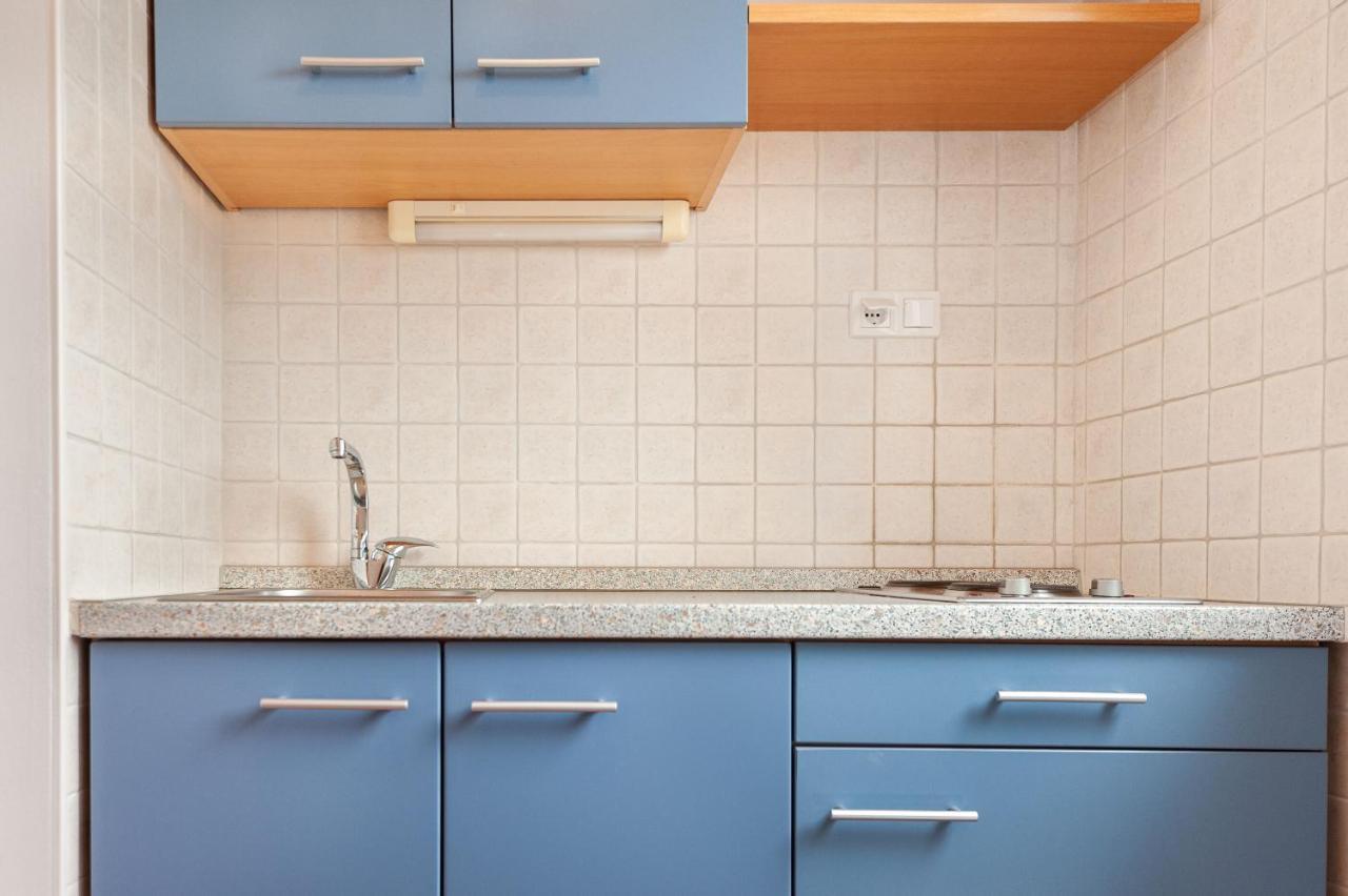 Apartments Lumaduma Трогир Экстерьер фото