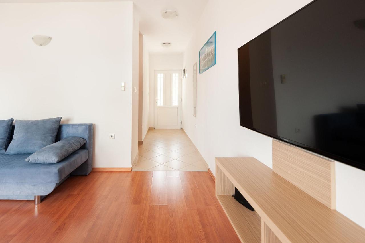 Apartments Lumaduma Трогир Экстерьер фото
